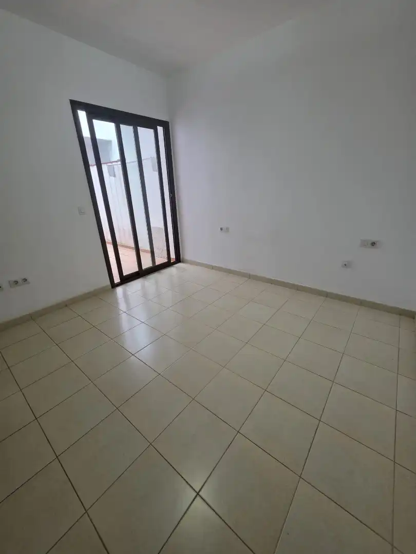 Wohnung zur Miete in Santa Úrsula mit Ofen und Waschmaschine