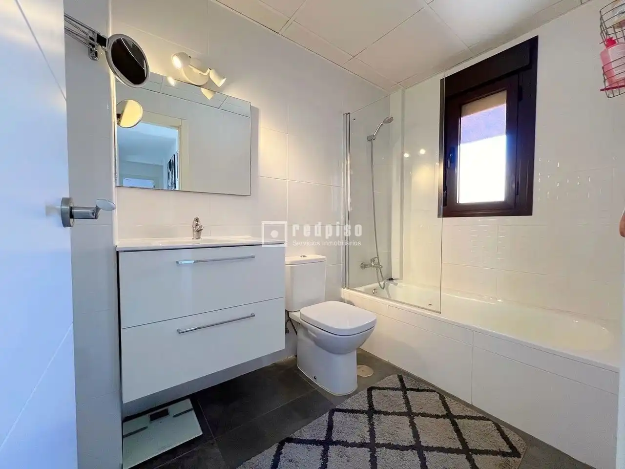 Baño de Ático en venta en Rincón de la Victoria con Aire acondicionado, Calefacción y Jardín privado