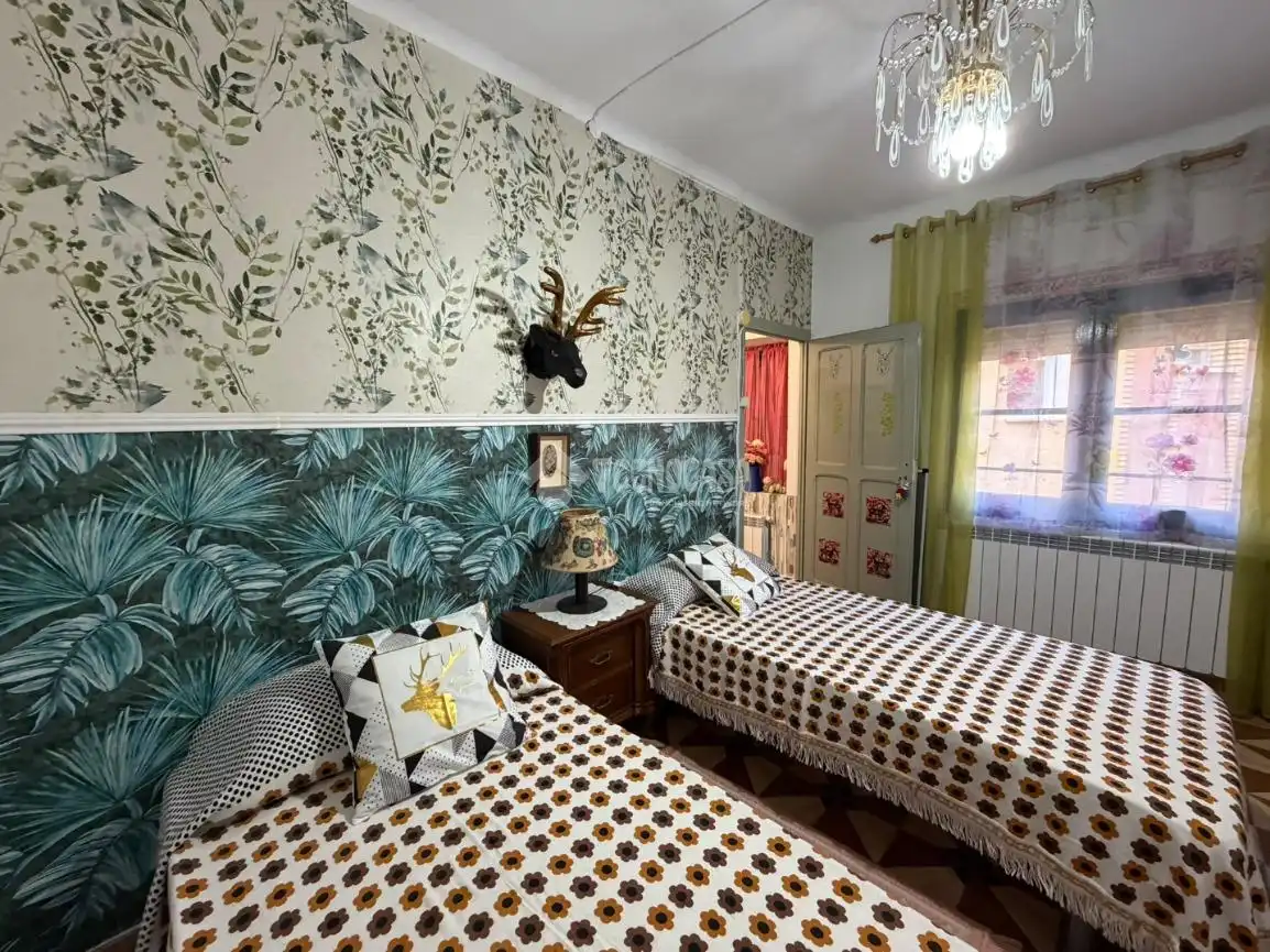 Habitación de Casa adosada en venta en Ainzón, Zaragoza