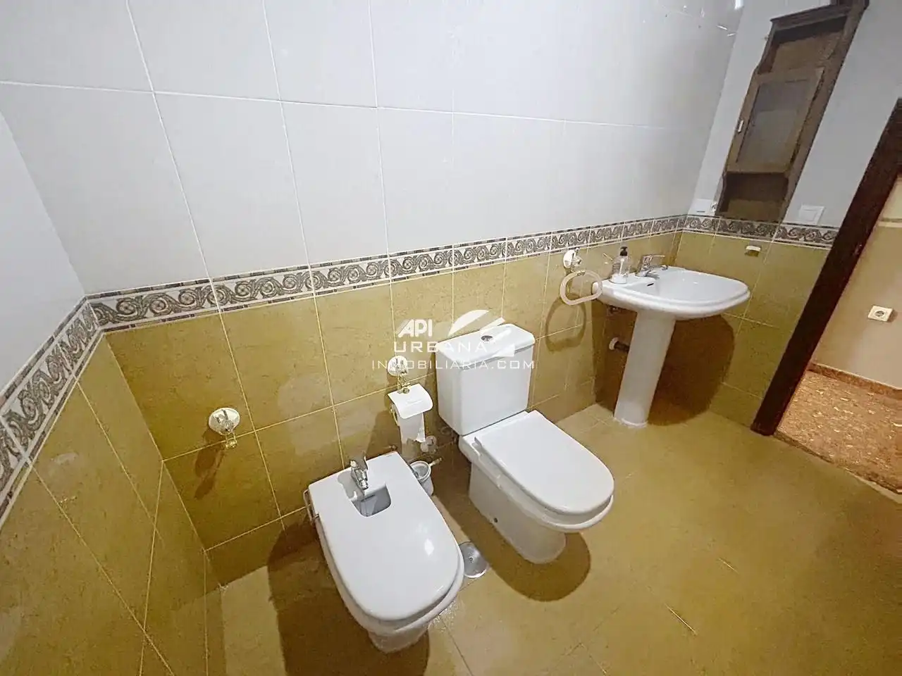 Baño de Planta baja en venta en Lucena con Trastero