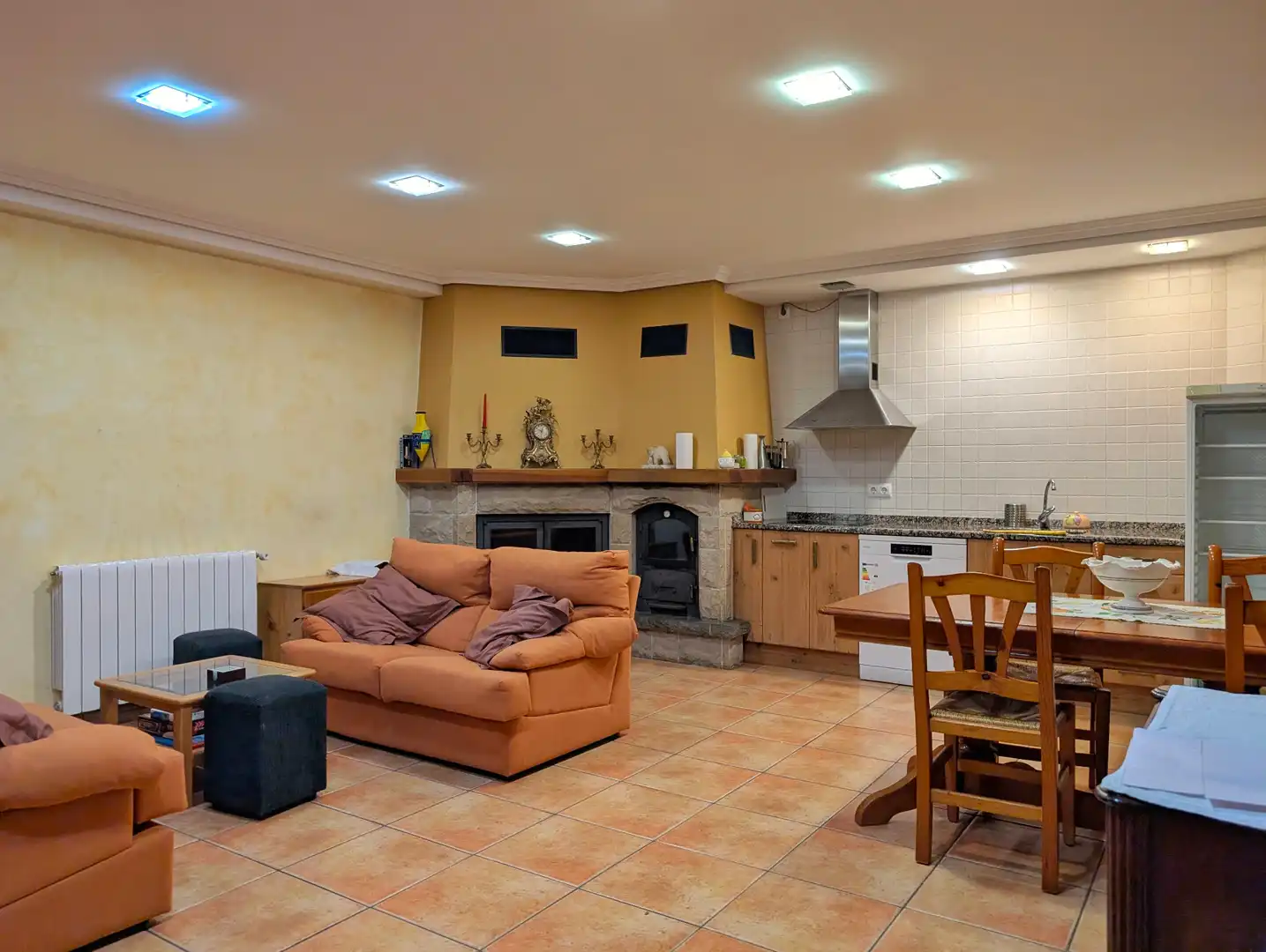 Living room of Houses for sale in Zorraquín  with Heating, Parquet flooring and Terrace