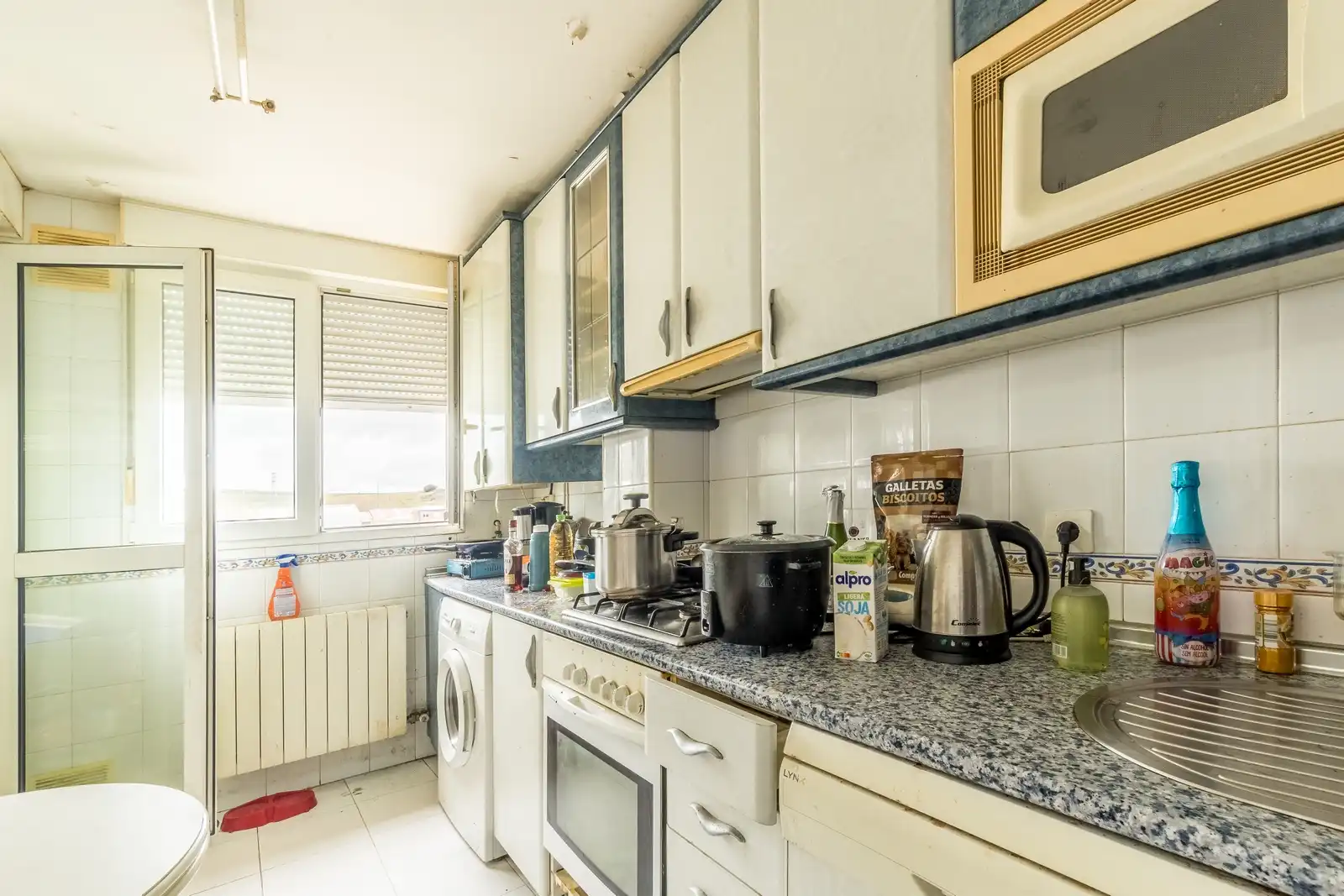 Piso en venta en Calle las Encinas, Matillas - Californias