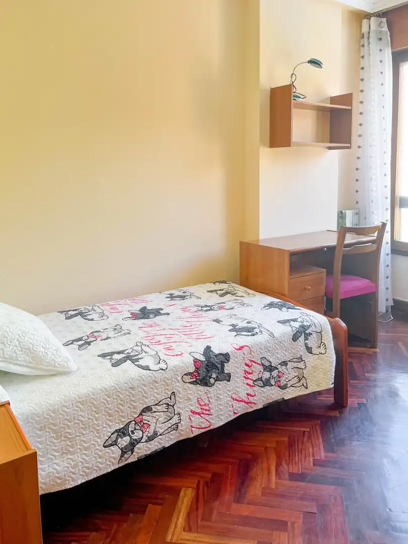 Bedroom of Flat for rent in Santander  with Heating, Parquet flooring and Terrace