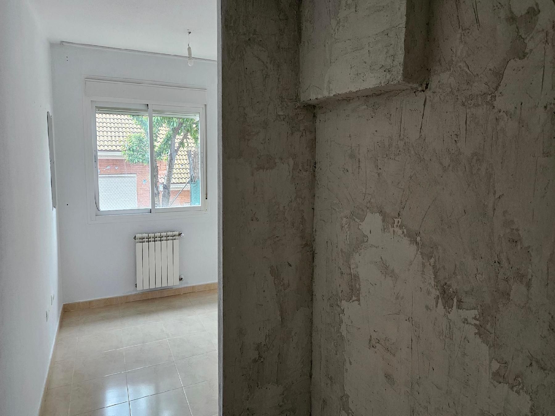 Habitación de Casa o chalet en venta en Tórtola de Henares con Jardín privado