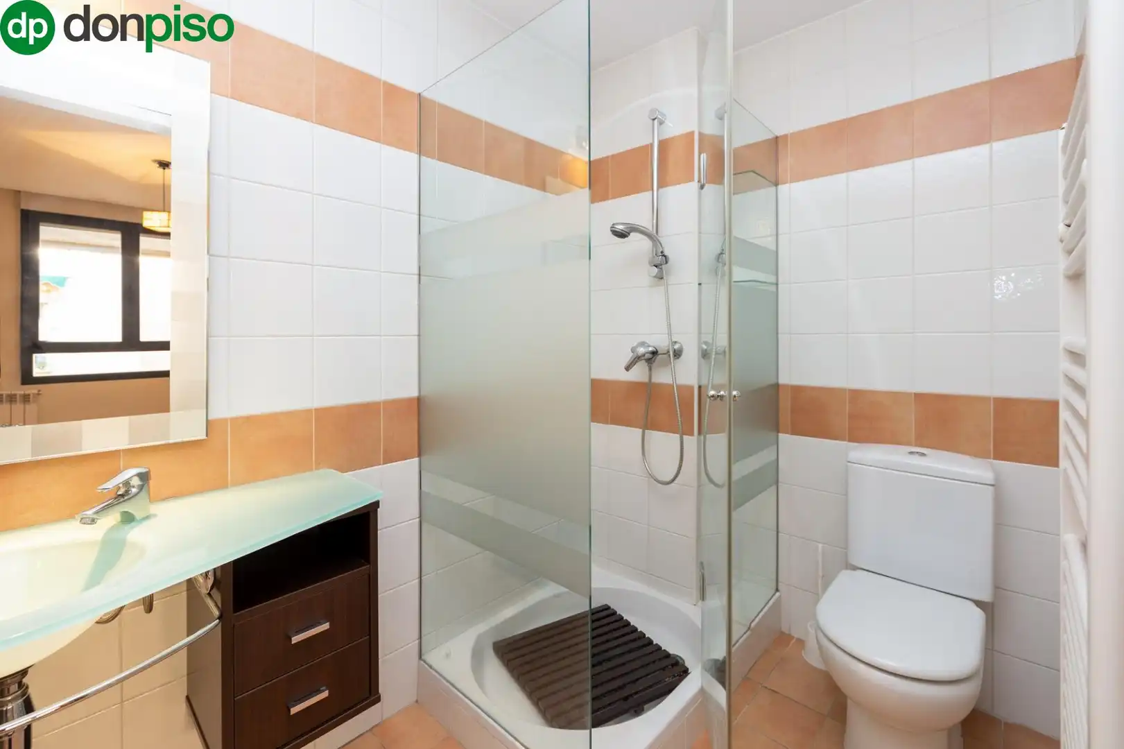 Bathroom of Houses for sale in Granada  with Air Conditioner, Heating and Terrace