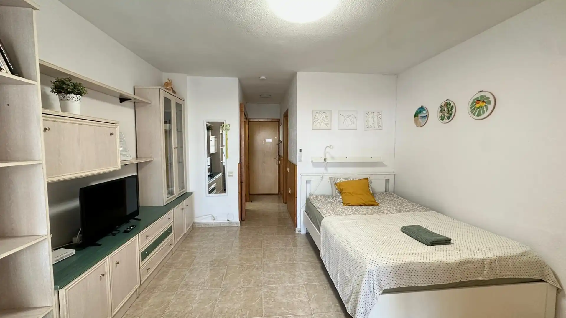 Bedroom of Study for sale in Benalmádena  with Air Conditioner, Terrace and Furnished