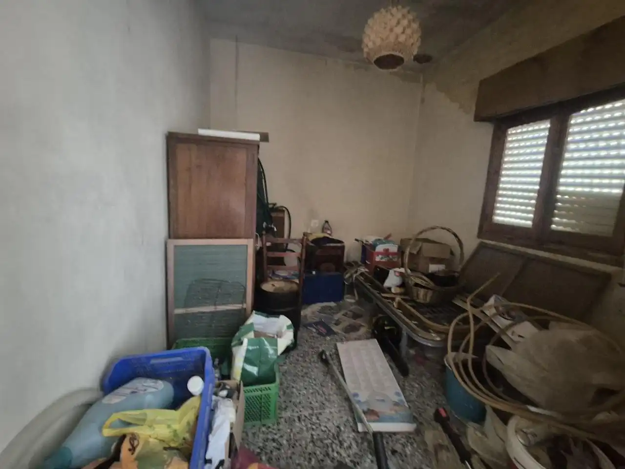 Country homes for sale in Onil