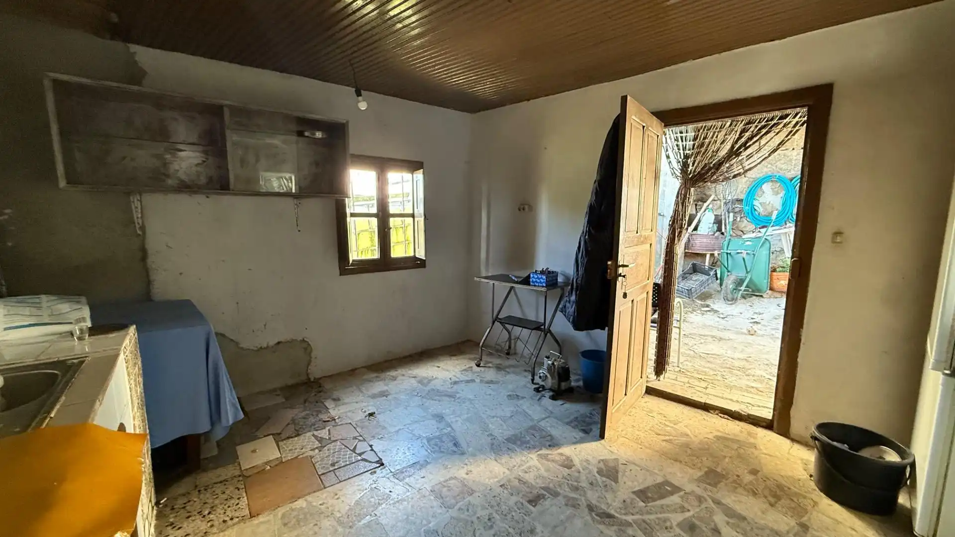 Finca rústica en venta en Allariz con Jardín privado, Terraza y Amueblado