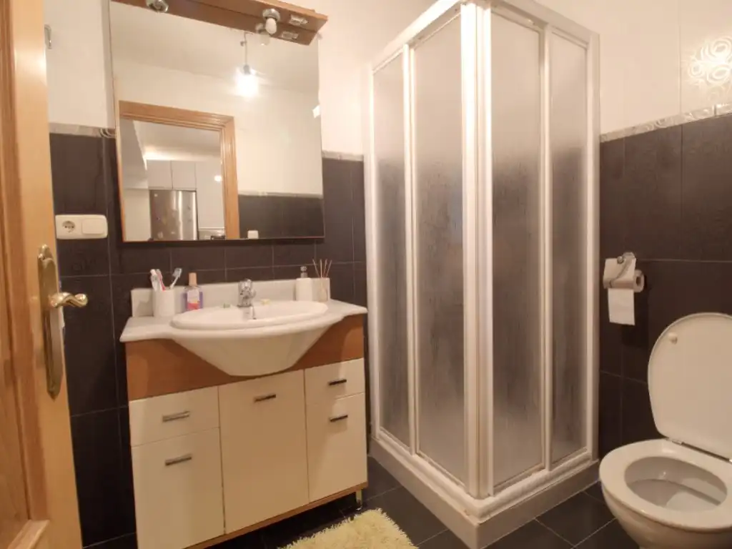 Bathroom of Flat for rent in Agustinak / Agustinas -  Markola