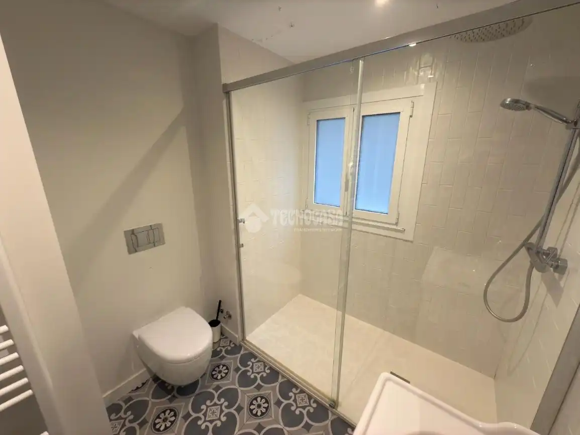 Baño de Piso de alquiler en Barrio de Salamanca