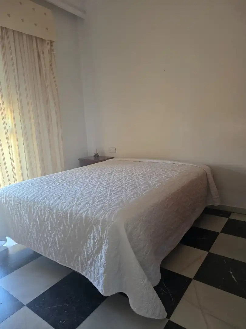 Schlafzimmer von Wohnung zur Miete in Utrera mit Möbliert