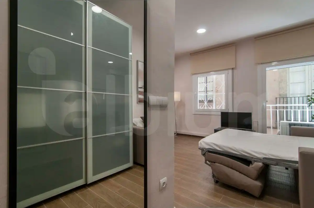 Habitación de Estudio de alquiler en Barcelona con Aire acondicionado, Calefacción y Amueblado