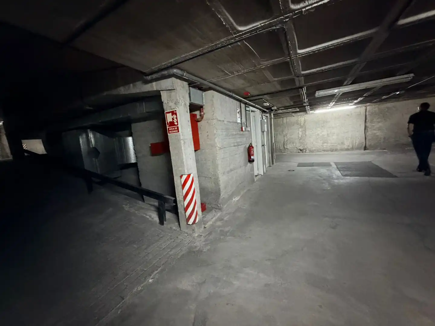 Parkplatz von Wohnung zum Verkauf in Madrid mit Klimaanlage, Heizung und Möbliert