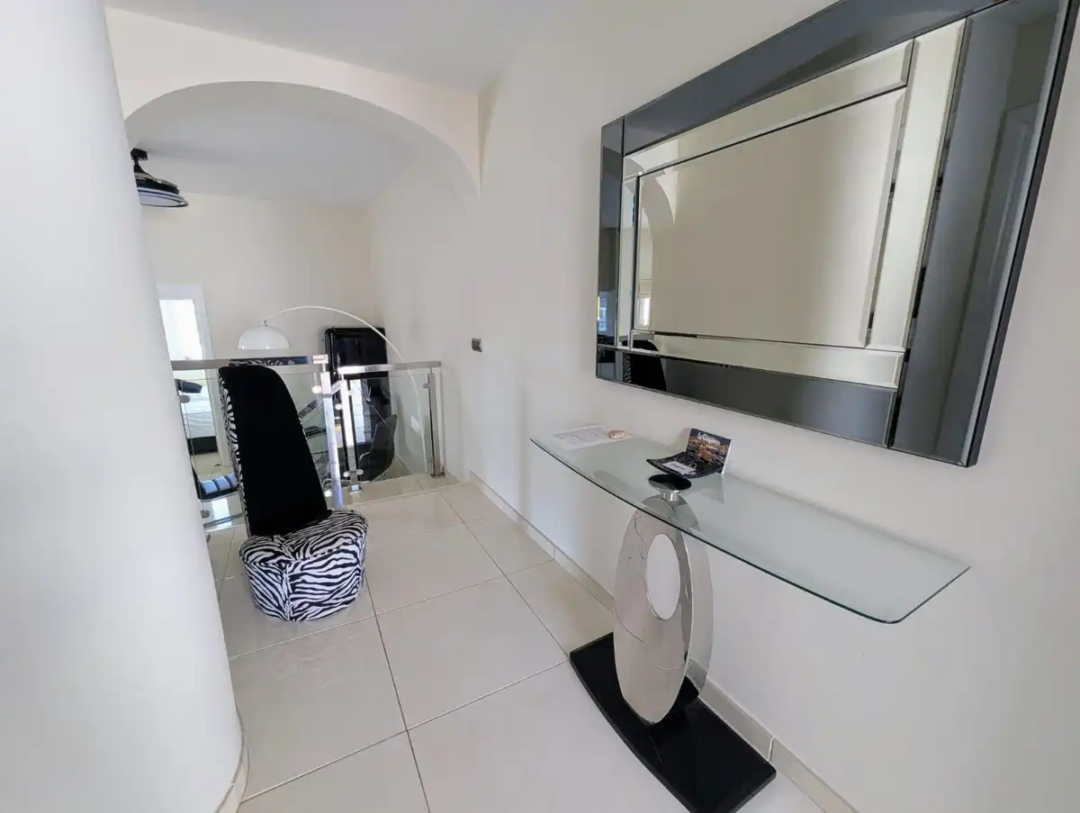 Ático en venta en Marbella con Aire acondicionado, Amueblado y Piscina comunitaria
