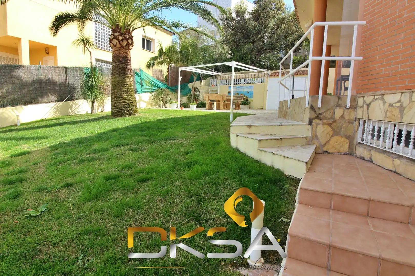 Vista exterior de Casa o xalet en venda en Oropesa del Mar / Orpesa amb Aire condicionat, Jardí privat i Terrassa