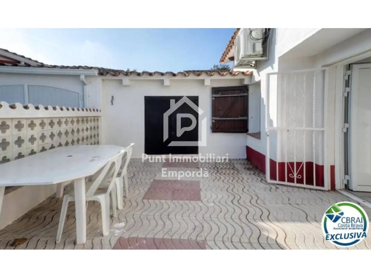 Vista exterior de Casa o xalet en venda en Roses amb Aire condicionat, Calefacció i Parquet