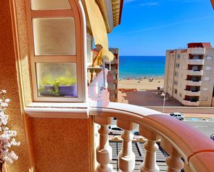 Dormitori de Apartament en venda en Guardamar del Segura amb Aire condicionat, Terrassa i Balcó