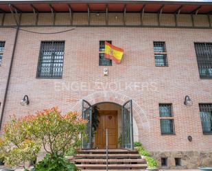 Vista exterior de Casa o xalet de lloguer en San Sebastián de los Reyes amb Aire condicionat, Terrassa i Piscina