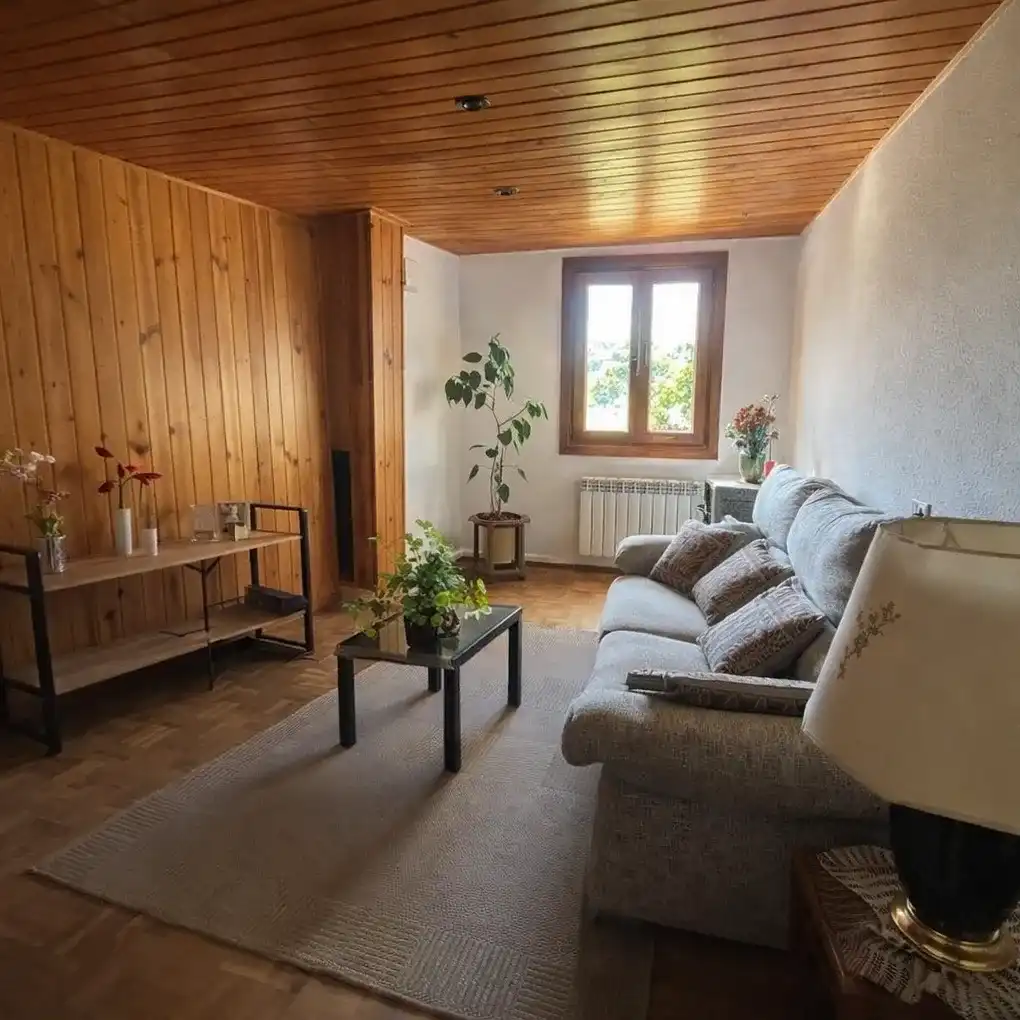 Sala d'estar de Casa o xalet en venda en Añana amb Calefacció, Jardí privat i Traster