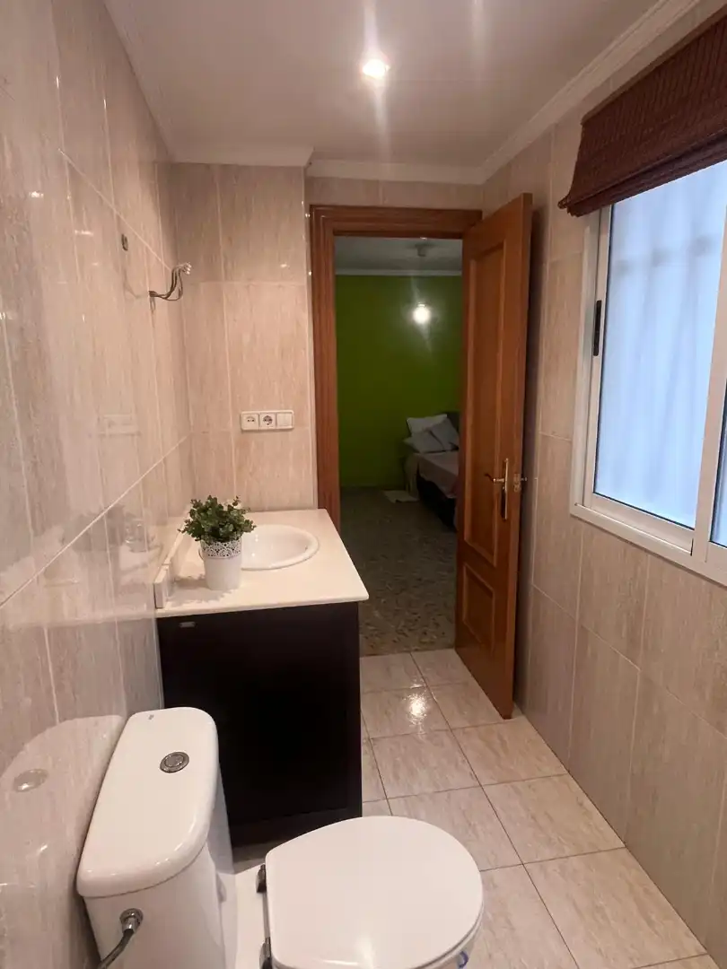 Baño de Piso en venta en La Pobla de Farnals con Terraza, Horno y Balcón