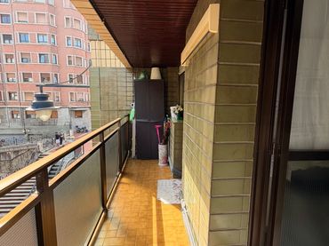 Wohnung mit Balkon zum Verkauf in Dolores Ibárruri Pasealekua