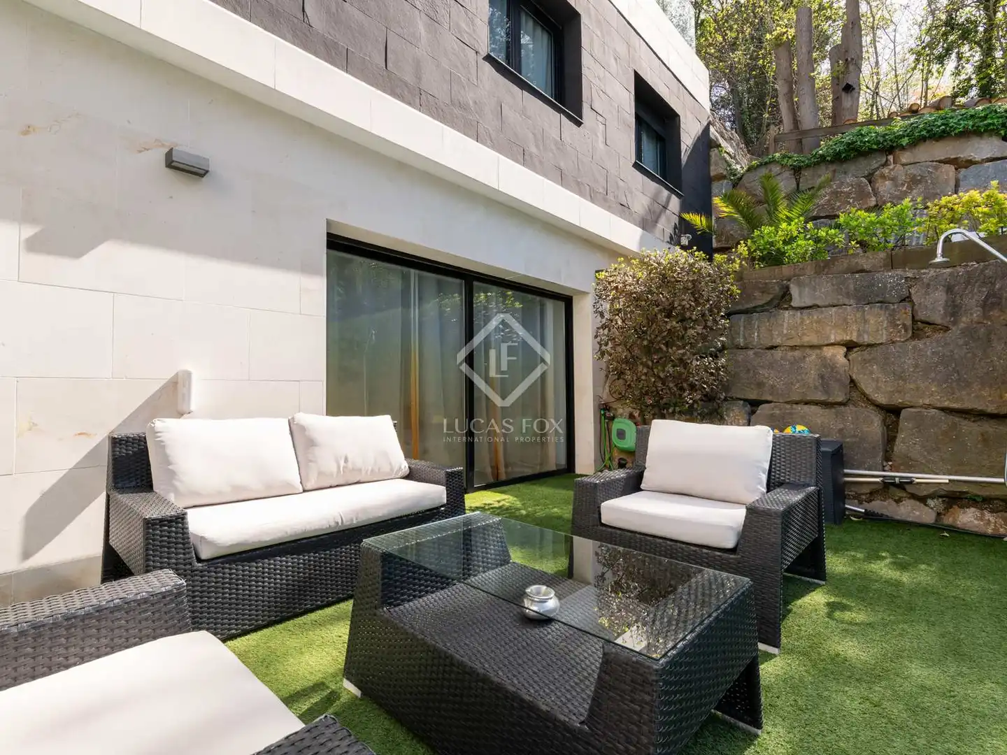 Terraza de Casa o chalet en venta en Sant Cugat del Vallès con Aire acondicionado, Calefacción y Jardín privado