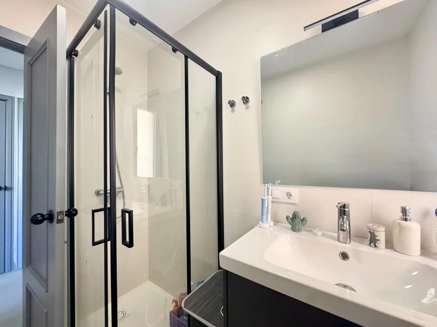 Baño de Piso en venta en Vigo  con Calefacción, Parquet y Trastero