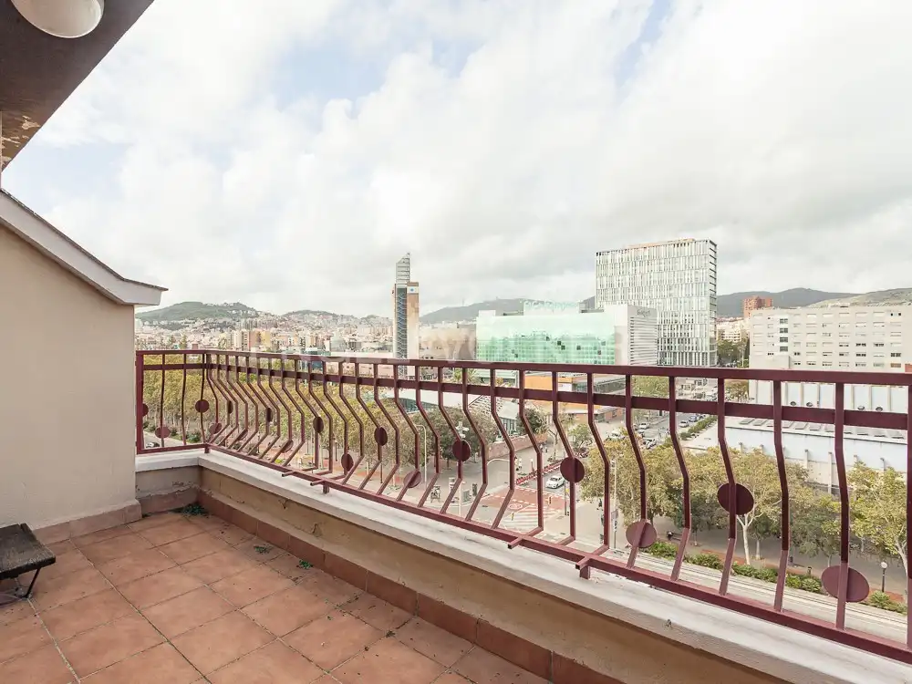 Terrasse von Dachboden zum Verkauf in Barcelona mit Klimaanlage, Heizung und Terrasse