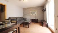 Sala d'estar de Àtic en venda en El Vendrell amb Aire condicionat i Terrassa