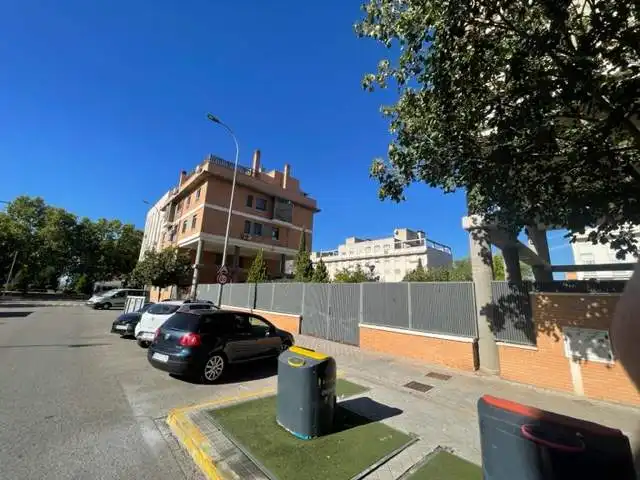 Vista exterior de Garaje en venta en Torrejón de Ardoz