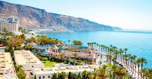 Außenansicht von Einfamilien-Reihenhaus zum Verkauf in  Almería Capital