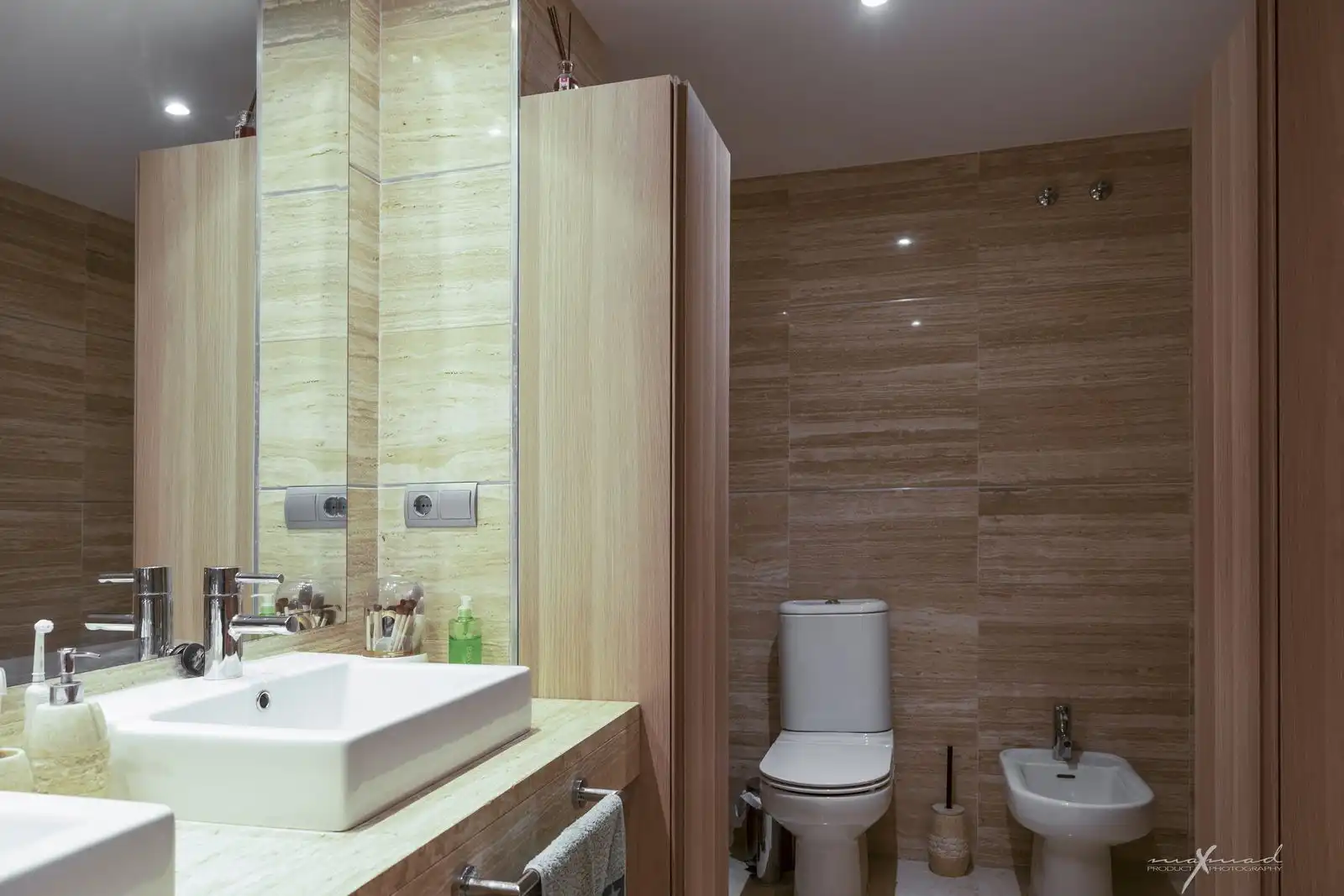 Bathroom of Apartments for sale in Benahavís  with Air Conditioner, Storage room and Furnished