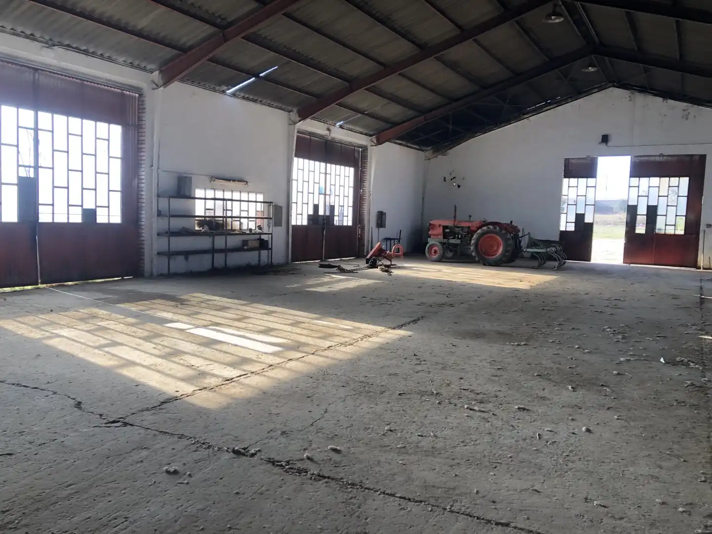 Nau industrial en venda en Santa María la Real de Nieva