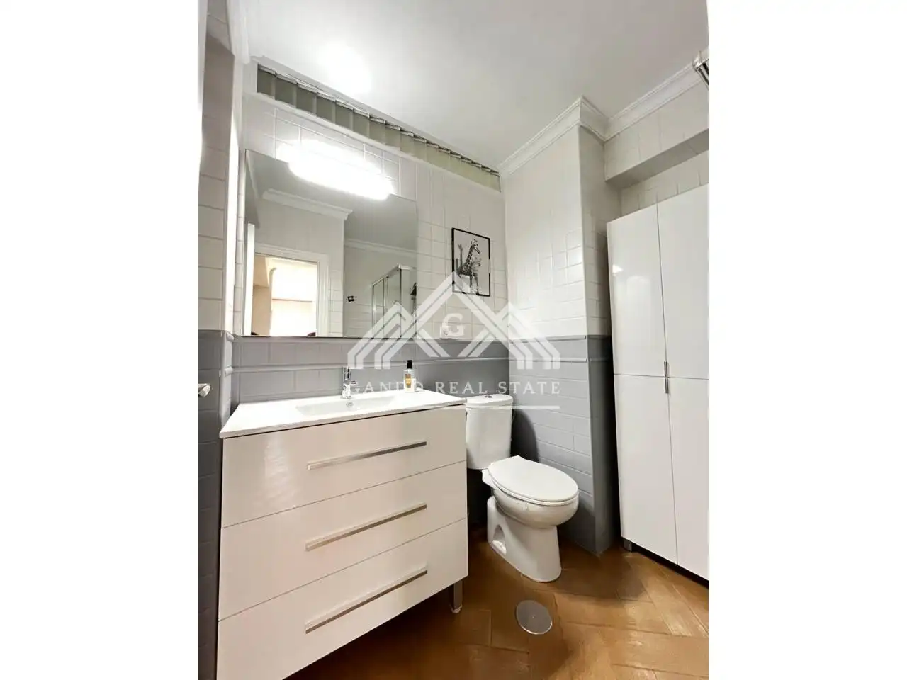 Baño de Piso de alquiler en Dos Hermanas con Aire acondicionado y Amueblado
