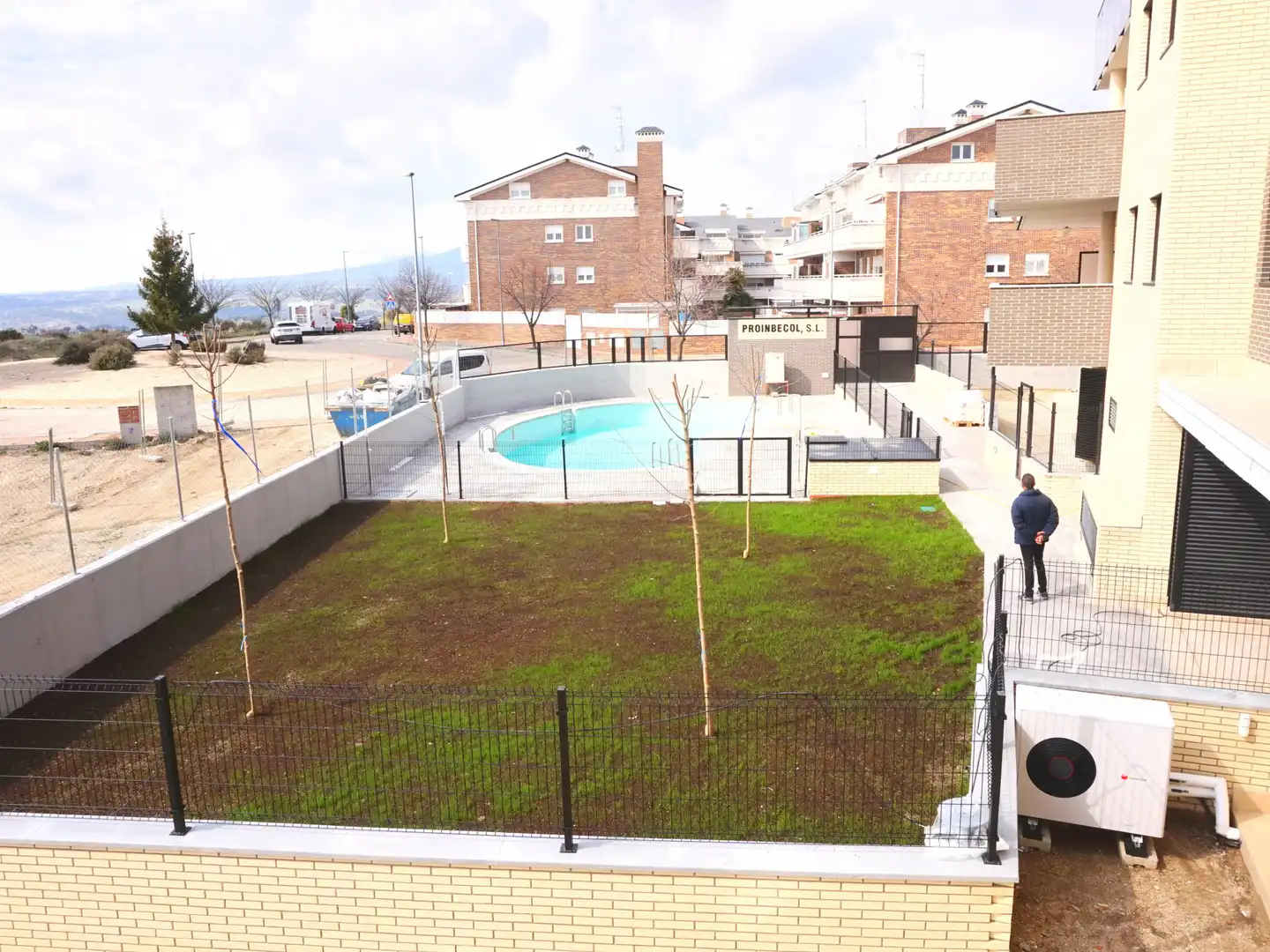 Schwimmbecken von Wohnung zur Miete in Colmenar Viejo mit Terrasse, Abstellraum und Schwimmbad