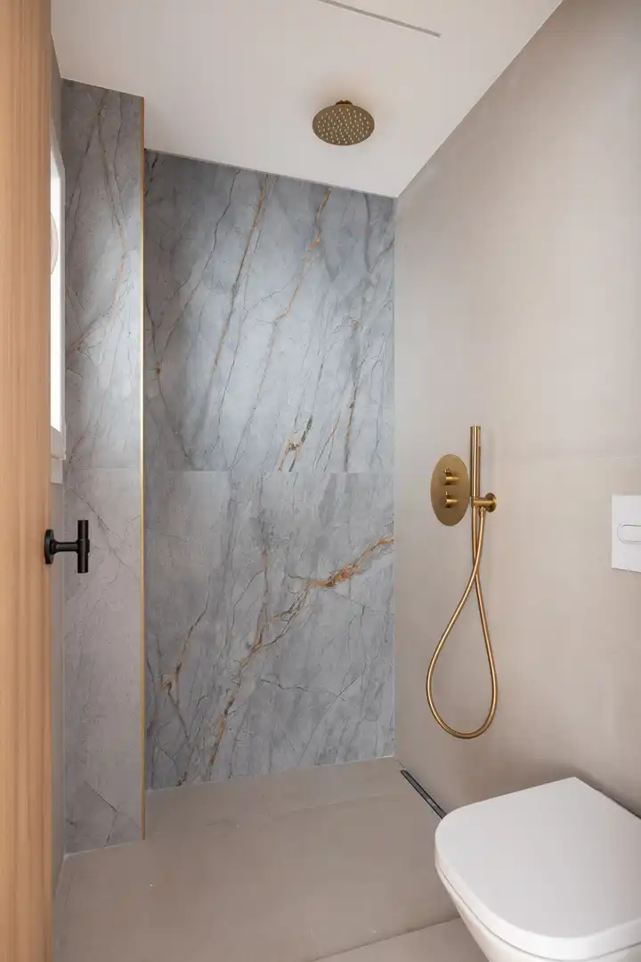 Bathroom of Apartments for sale in Málaga