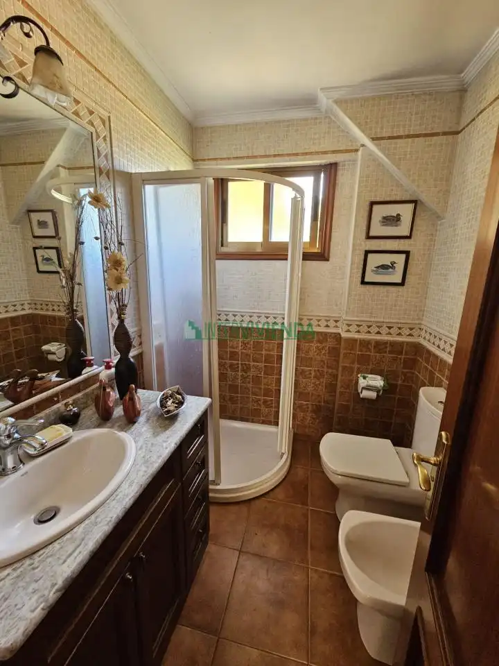 Baño de Casa o chalet en venta en Vigo  con Calefacción, Jardín privado y Terraza