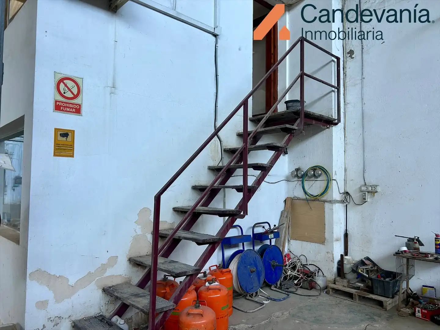 Nave industrial en venta en Zuera