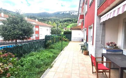 Vista exterior de Planta baixa en venda en Ramales de la Victoria amb Terrassa