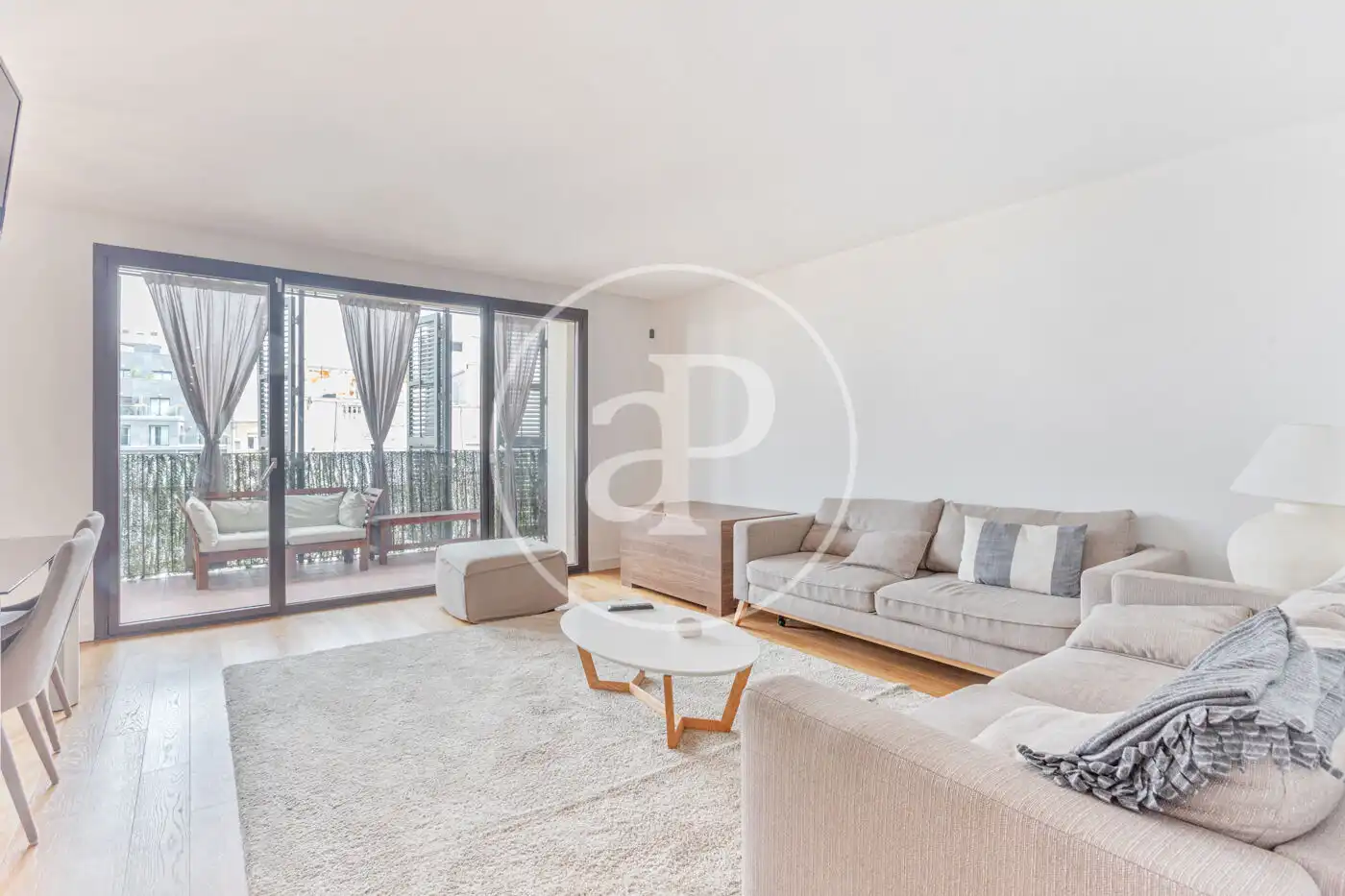 Appartement avec terrasse à louer à Rambla de Catalunya