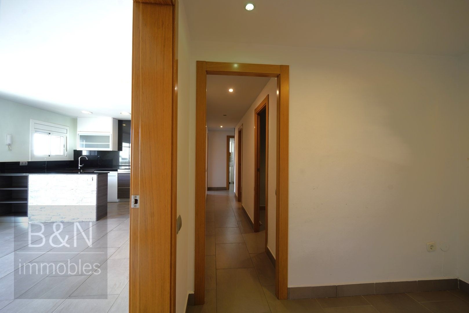 Flat for sale in Terrassa  with Air Conditioner and Heating