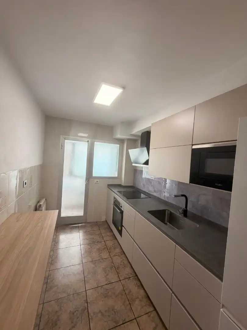 Küche von Wohnung zum Verkauf in Sagunto / Sagunt mit Möbliert, Ofen und Waschmaschine
