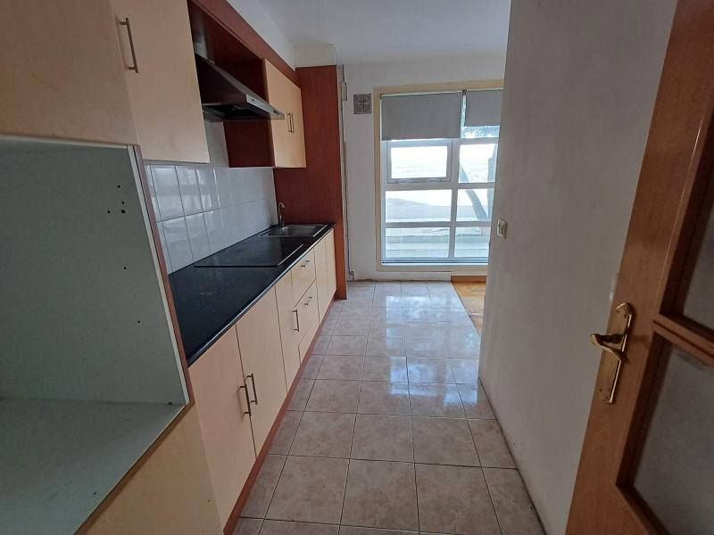 Cuina de Dúplex en venda en Vigo  amb Calefacció i Traster