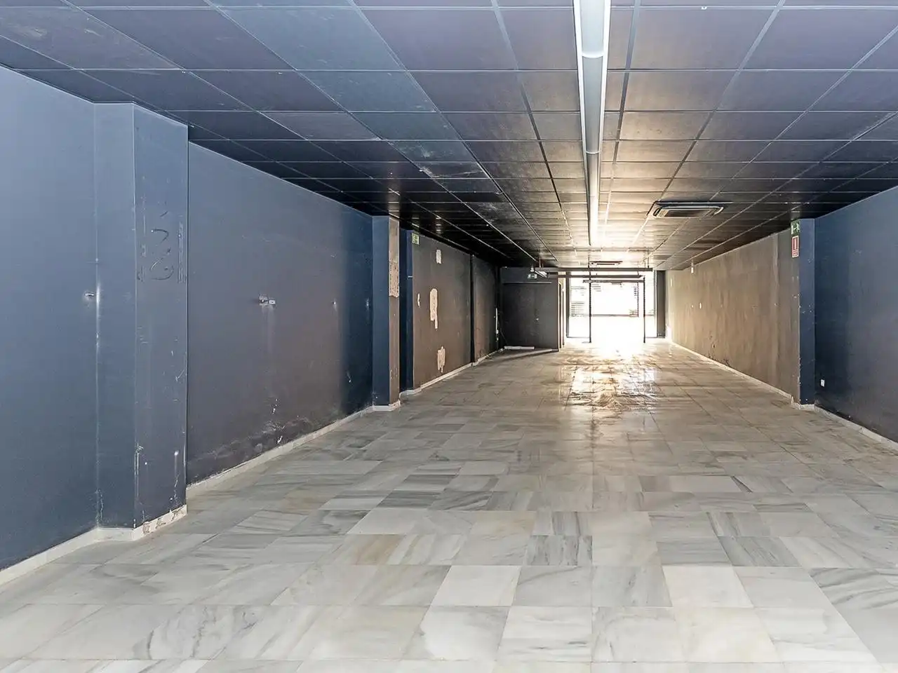 Local comercial en venda a Villamartín, imagen 11