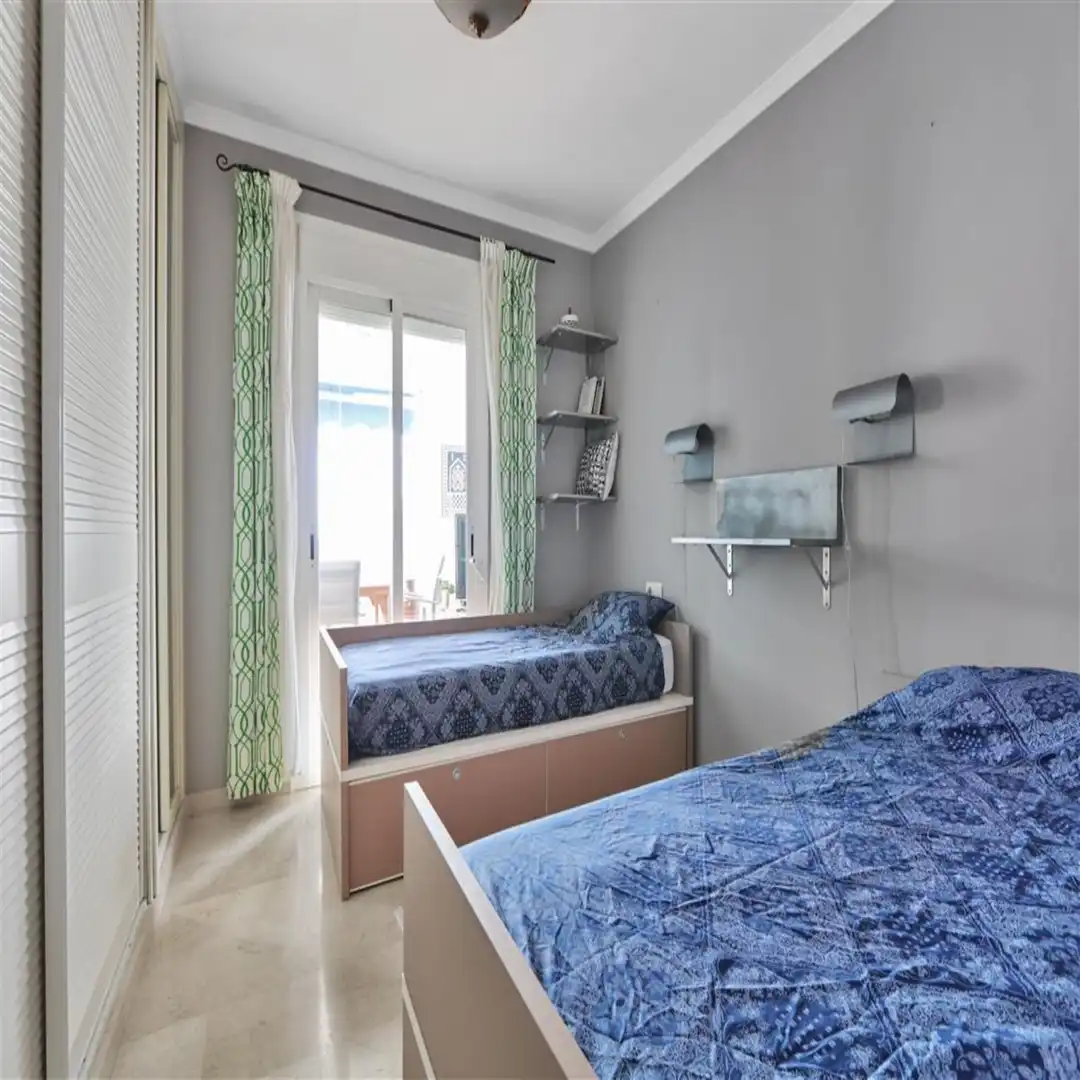 Apartamento con piscina en venta en Avenida de Julio Iglesias 58, imagen 2