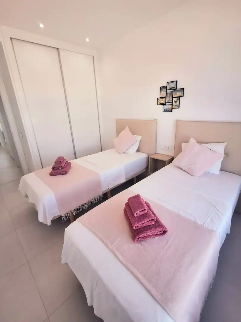 Dormitori de Apartament en venda en Pilar de la Horadada amb Aire condicionat, Calefacció i Terrassa