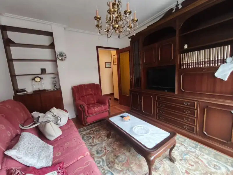 Sala de estar de Piso en venta en Santander con Calefacción, Jardín privado y Parquet