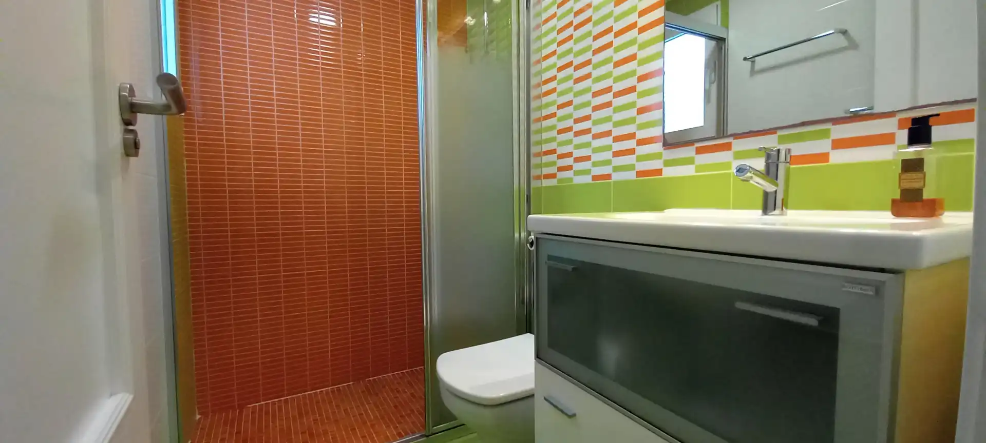 Bathroom of Apartments for rent in Gandia  with Air Conditioner, Heating and Terrace