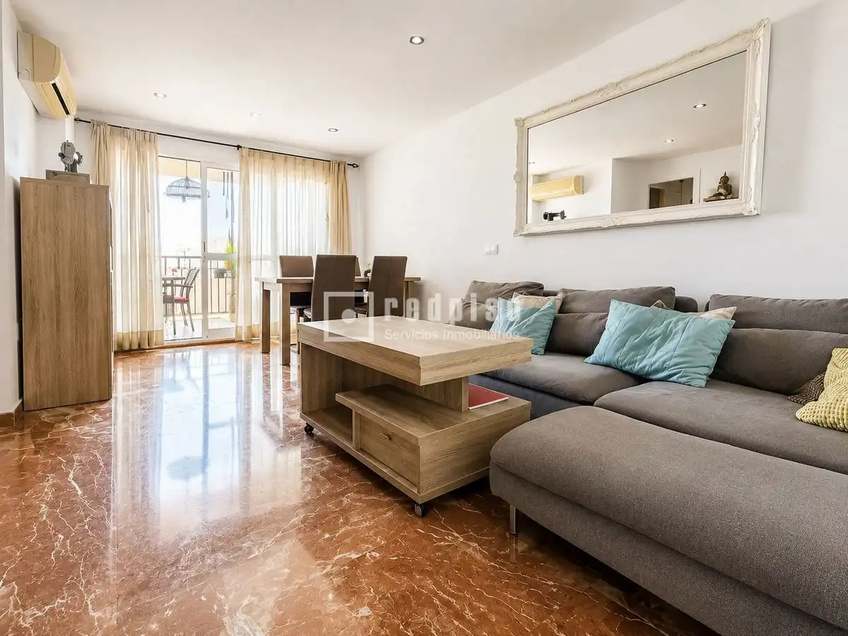 Vista exterior de Piso en venta en Torremolinos con Aire acondicionado y Terraza
