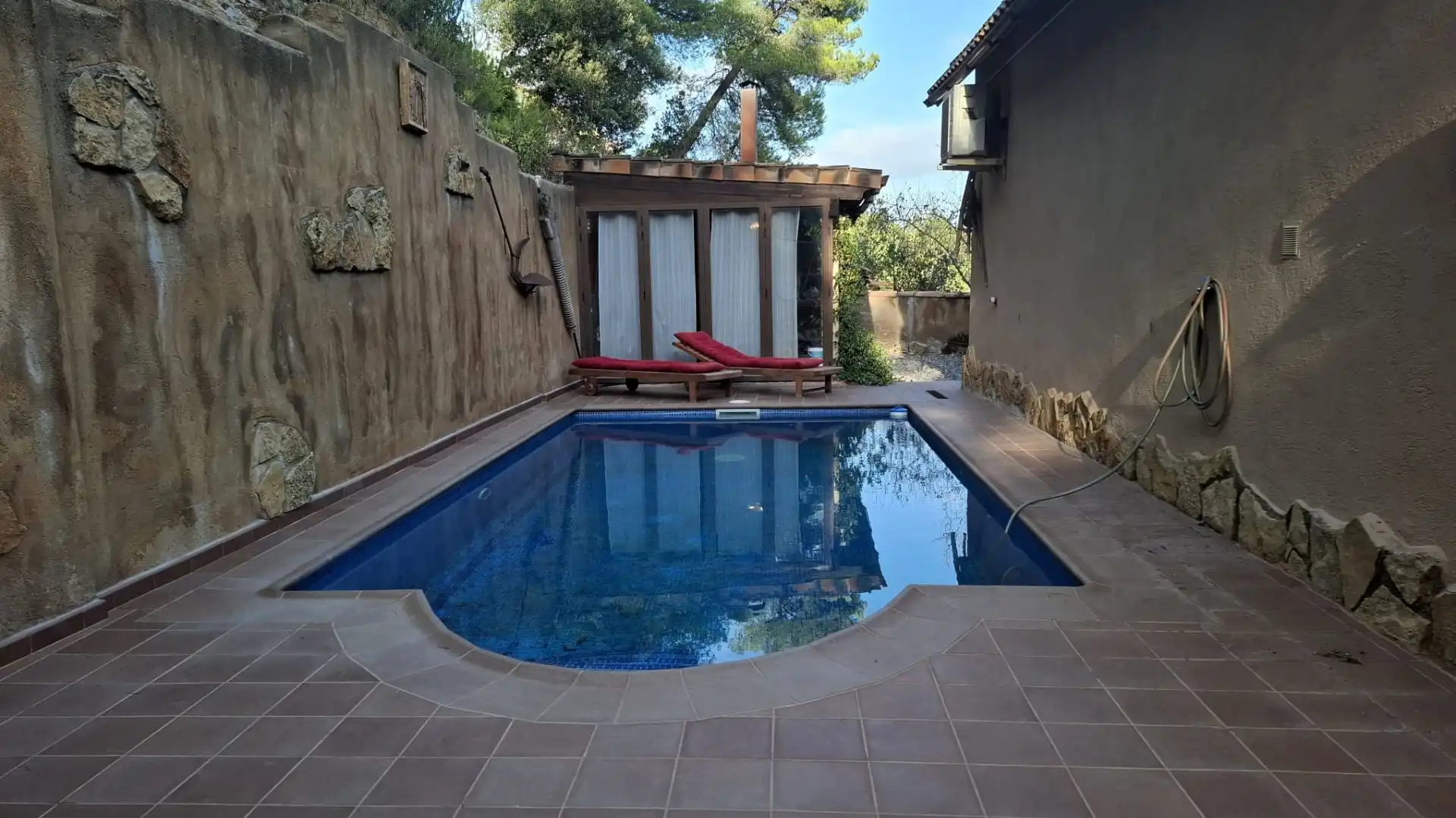 Houses for sale in Vallirana
